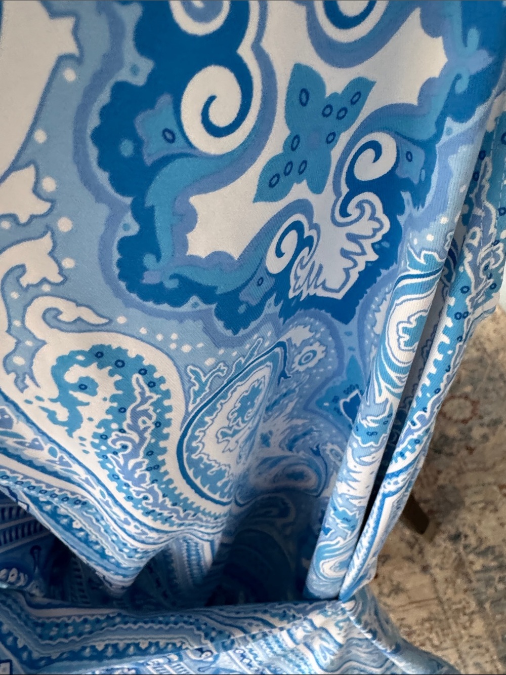J. McLaughlin Blue and White Paisley Shell - Picture 3 of 4